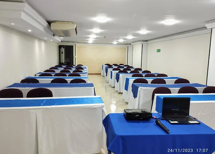 Hotel Plaza Versalles