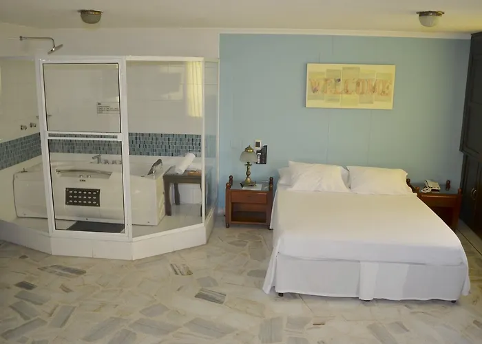 Apartahotel: Ribera Del Rio Av 2Da Norte